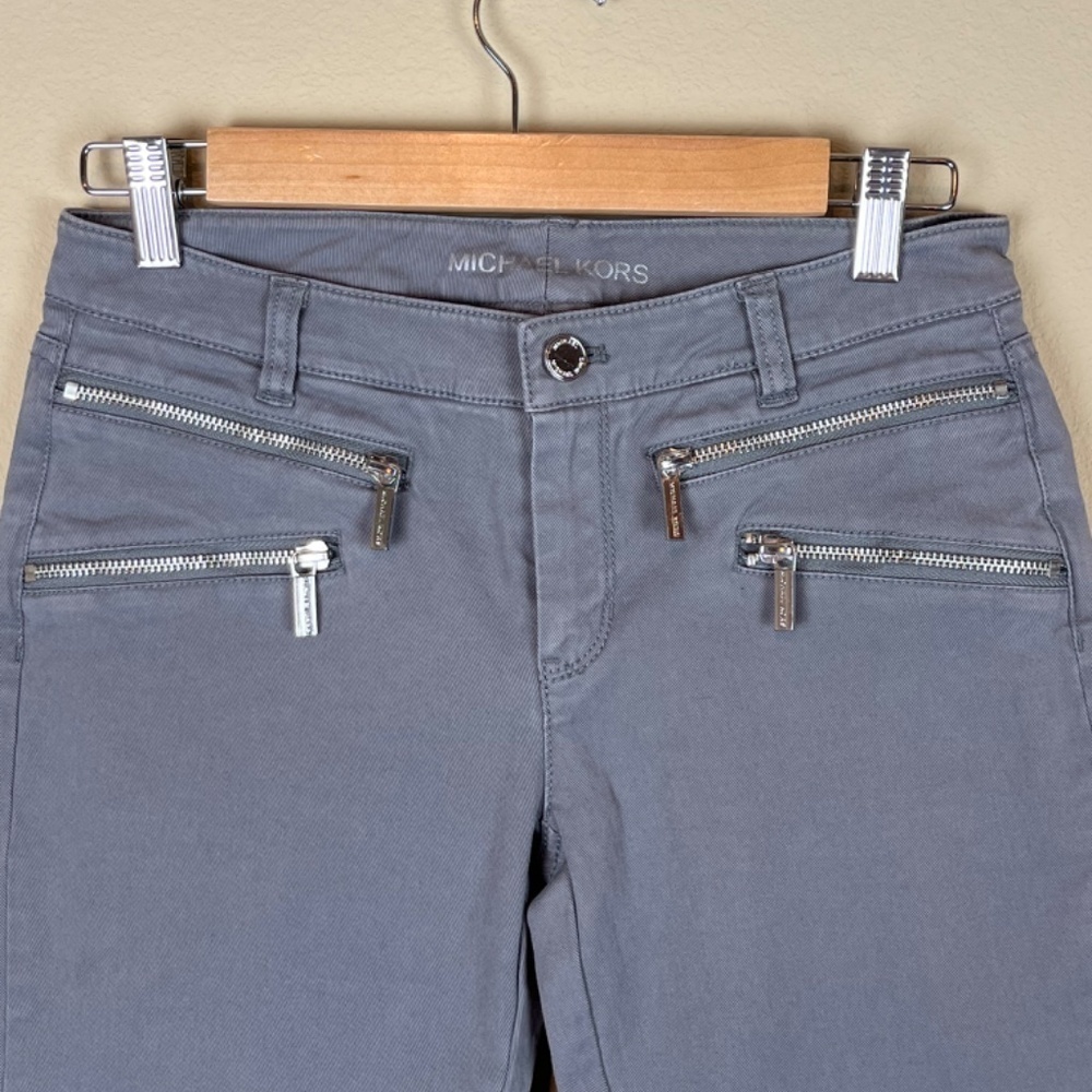 Michael Kors Gray Denim Skinny Jeans Zippered Front Accents; Size 2; EUC